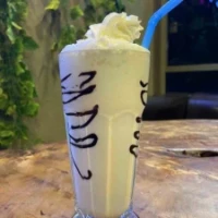 Vanilyalı milkshsake